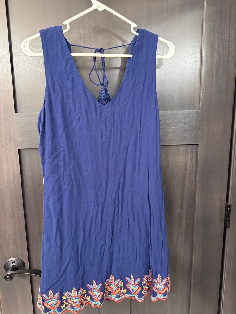 Love Reign Navy Sleeveless V-Neck Dress with Embroidered Hem size L